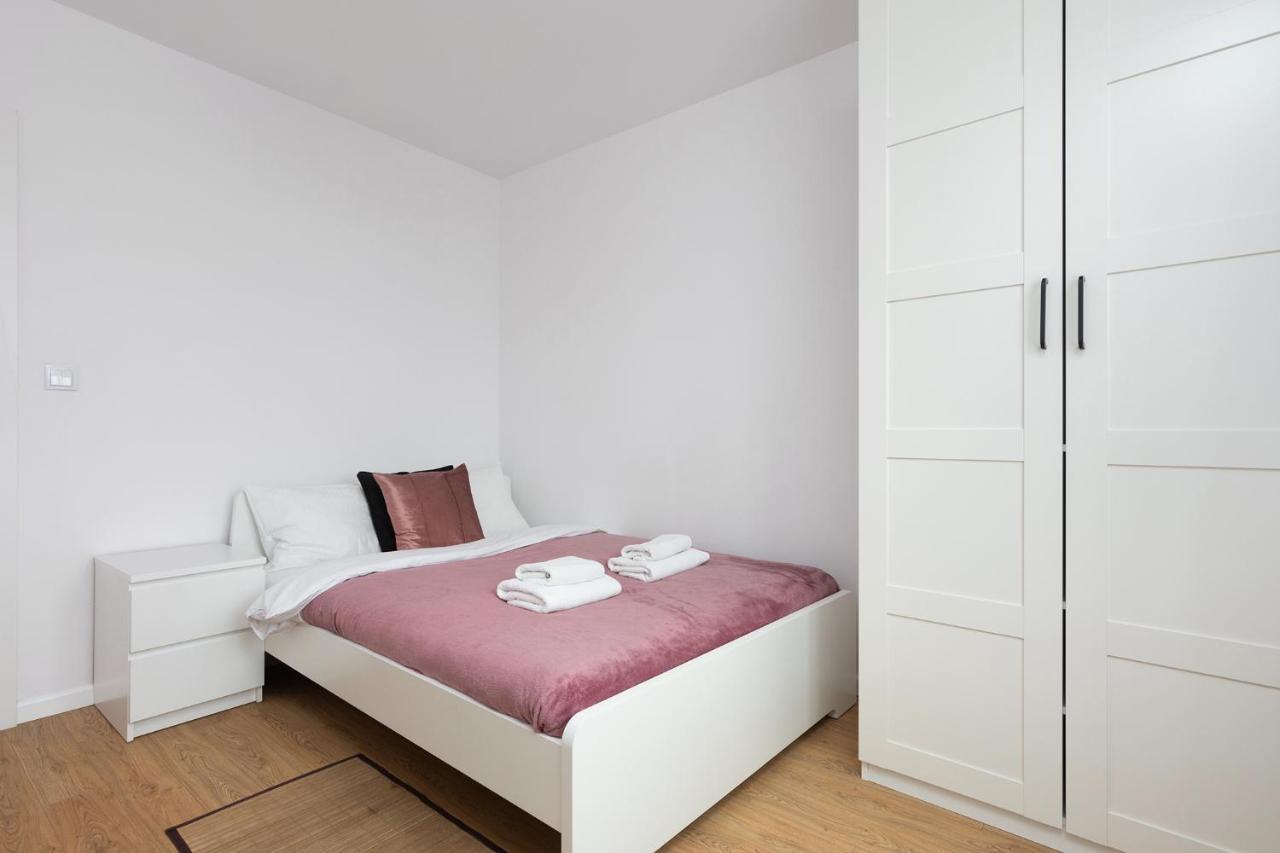 Family Apartment Nearto Old Town Vermelo By Neartopl Cracovia Esterno foto